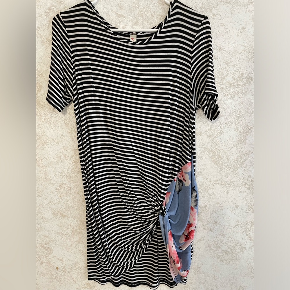 Stripped short sleeve